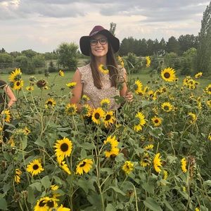 Meet your Posher, Jessica